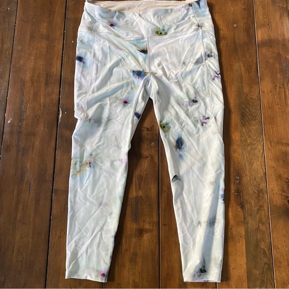 CALIA Carrie Underwood White and Blue Leggings Dreamy Watercolor Design NWT XL - Picture 2 of 6